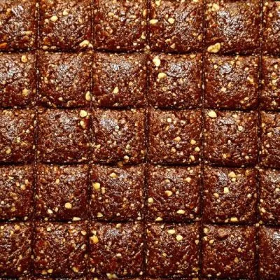 Pune Special Chocolate Crush Chikki – Crunchy Peanut & Cocoa Delight | 400g Pack