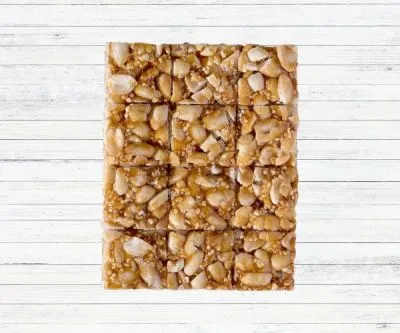 Pune Special Rajgira Peanut Chikki – Nutritious Amaranth & Groundnut Jaggery Crunch | 400g Pack
