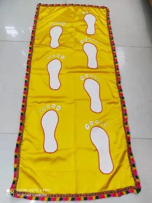 Divine Yellow Walk Chadar with Sacred Footprints – 7 Foot Steps | 18×48 Inch