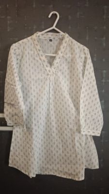 Minimalist Charm: Soft Cotton Printed Short Kurti